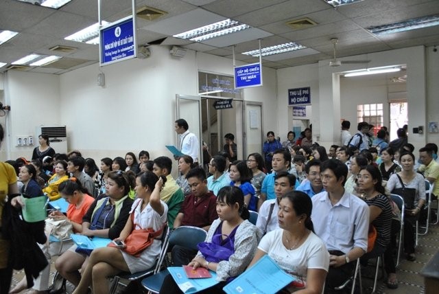 At-Vietnam-Immigration-Department-Ho-Chi-Minh