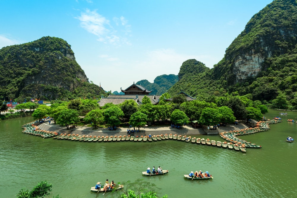 where to travel in March in vietnam